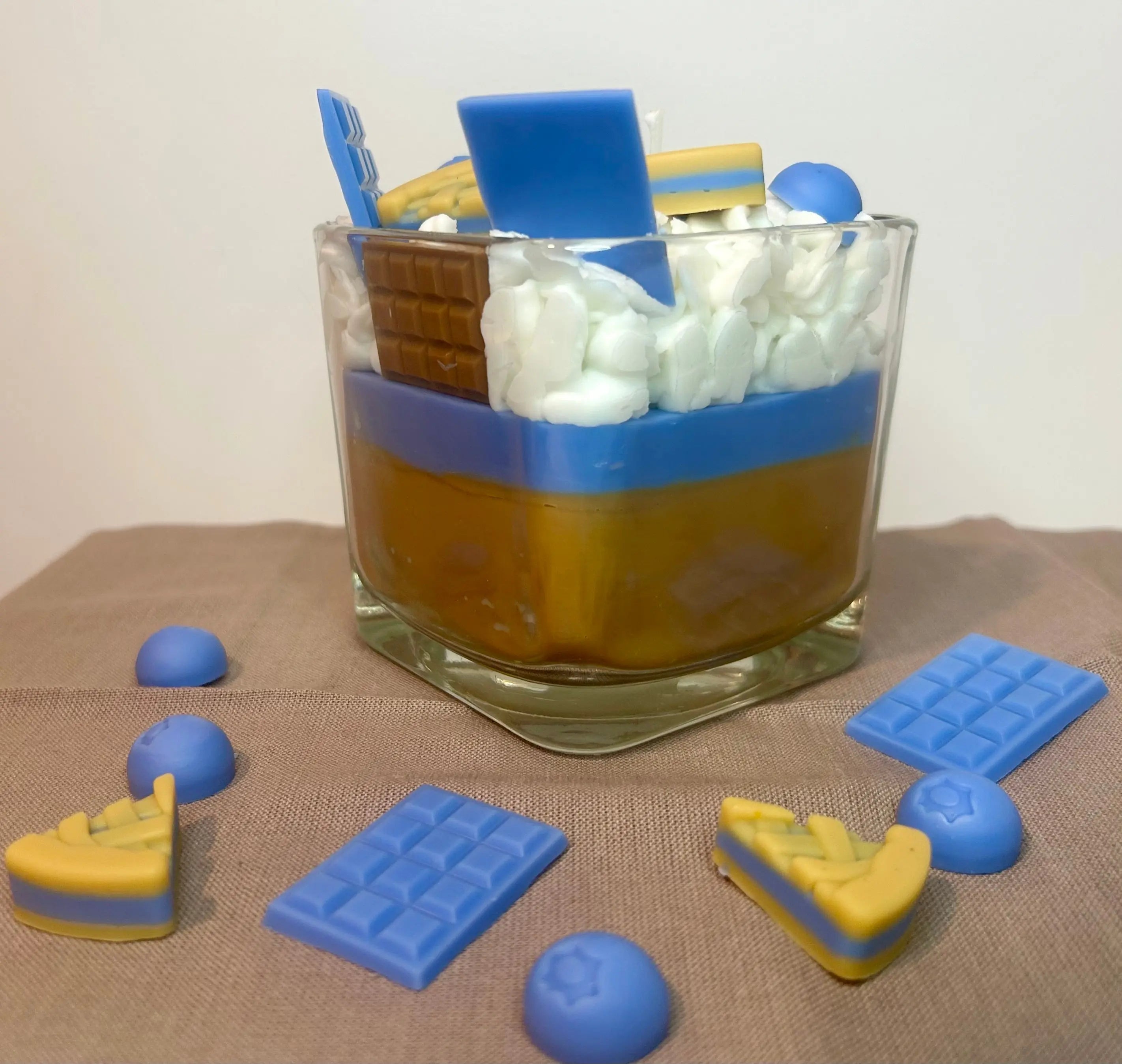 Whipped Blueberry Chocolate Dessert Candle – Vanilla Blueberry Pie Scent Soy Wax Home Decor Pretty Bow Candles