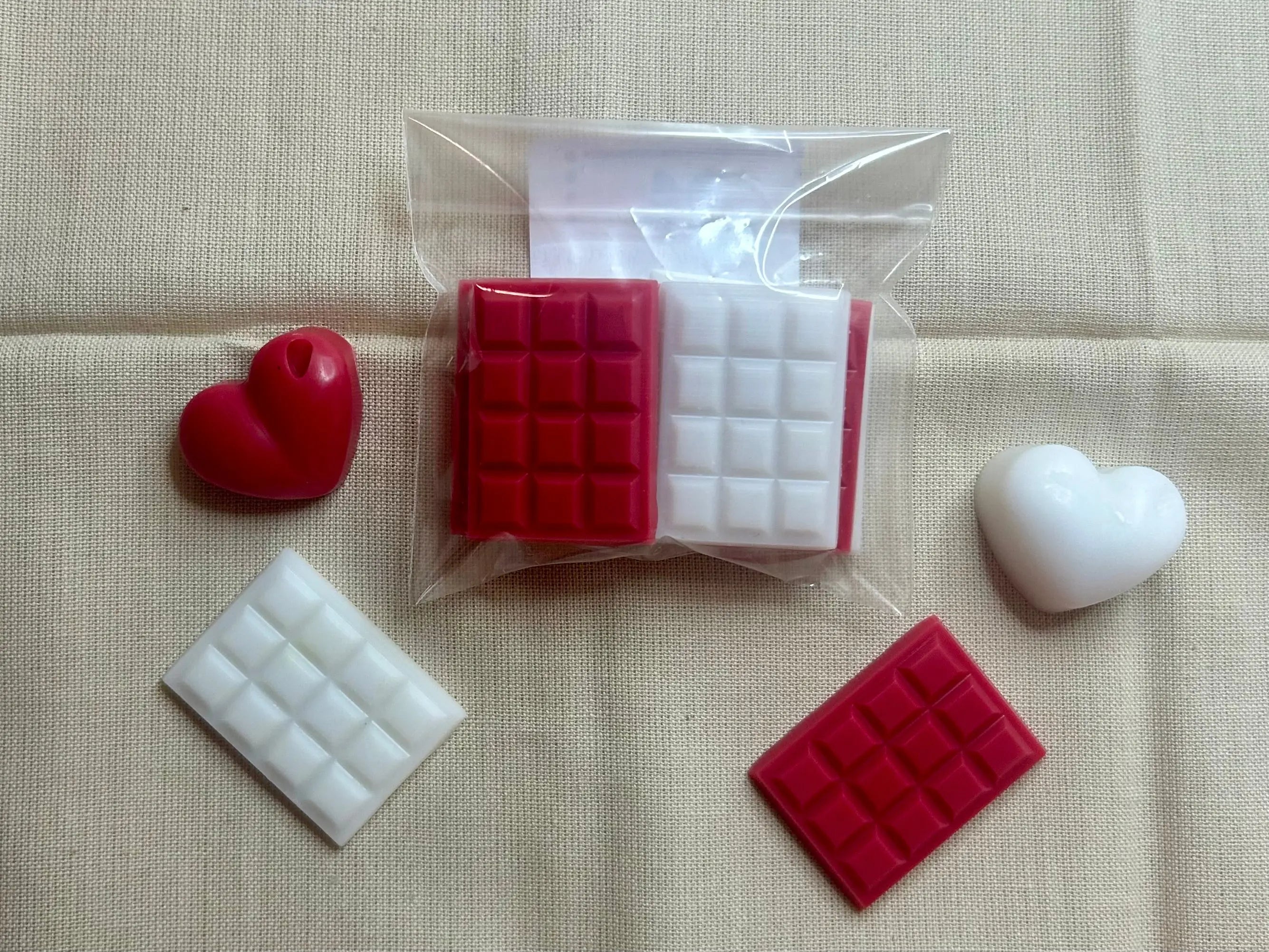 Strawberries and Cream Wax Melts – Chocolate Dessert Snap Bar, Bakery Scented Wax Tarts Pretty Bow Candles
